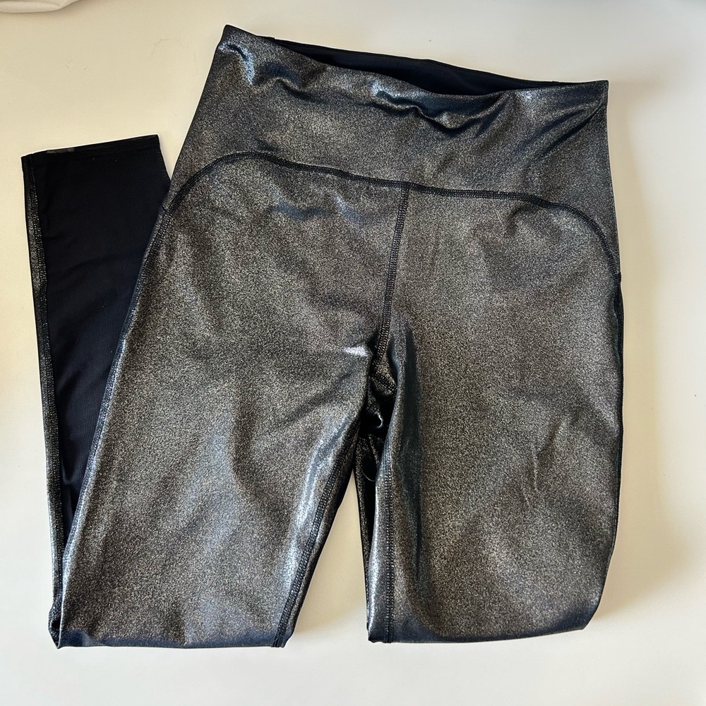 JoyLab for Target women’s medium leggings silver metallic